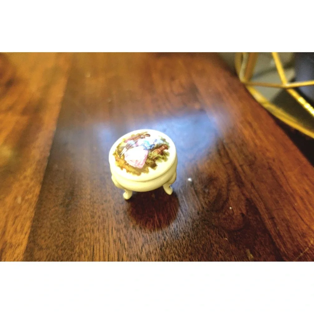 antique Limoges France trinket box courting couple 2pc mini‎ collectible